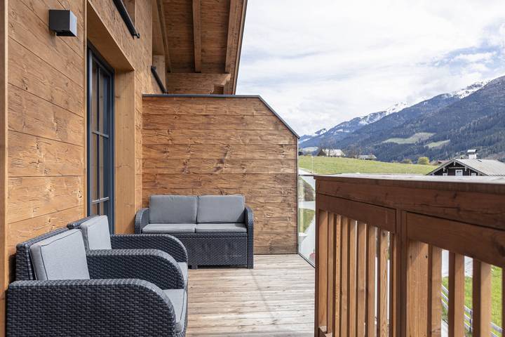 Ferienhaus für 8 Personen, mit Seeblick und Sauna sowie Balkon und Garten in Uttendorf - 3
