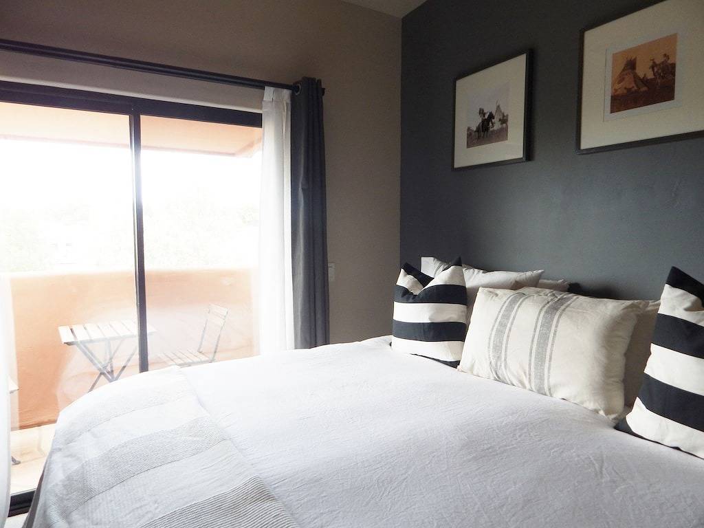 Ganze Wohnung, Atemberaubende Red Rock Ansichten, neu renoviert, beste Lage und immer sauber! in Oak Creek, Oak Creek Canyon