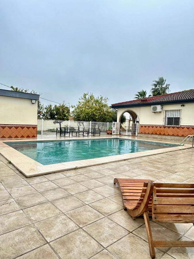 Villa für 6 Personen, mit Pool und Ausblick sowie Terrasse, mit Haustier - 1