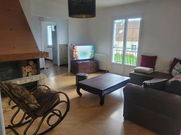 Gîte pour 8 personnes, avec jardin à Rethel