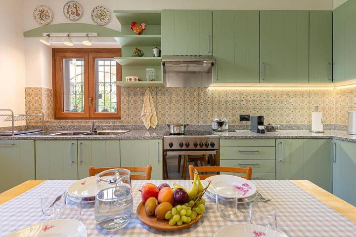Villa per 4 persone, con Giardino a Comune di Arona