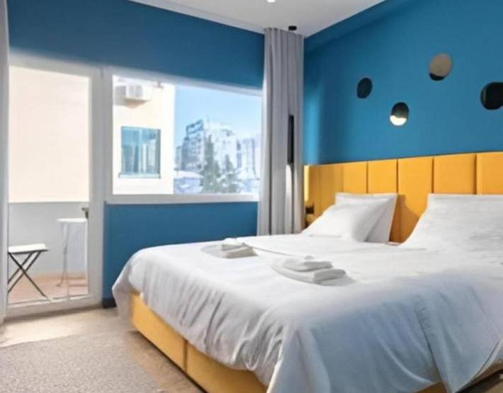 Chambre d’hôte pour 2 personnes, avec balcon et vue à Tirana - 4