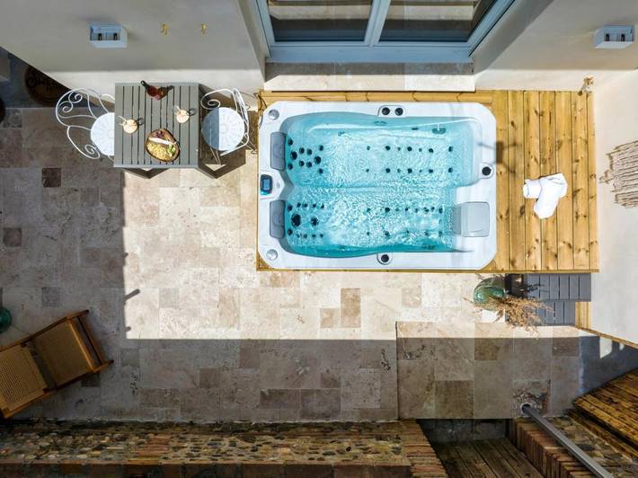 Appartement de vacances pour 2 personnes, avec Jacuzzi et Terrasse ainsi que Jardin et Sauna