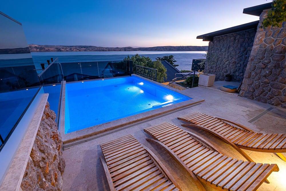 Ganze Wohnung, Apartmens Matea mit Infinity-Pool in Cesarica, Naturpark Velebit