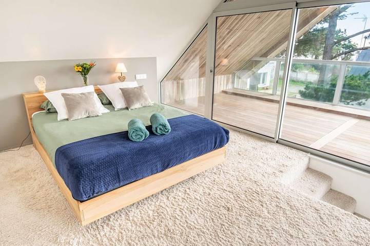 Location de vacances pour 10 personnes, avec terrasse et jardin, animaux acceptés dans Plage du Pérello - 2