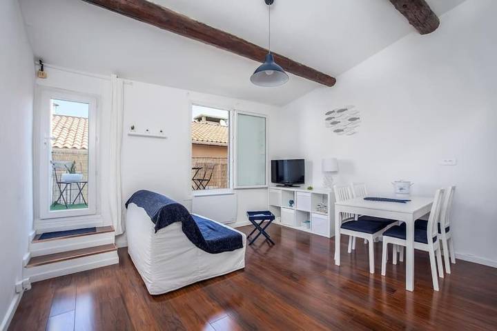 Gîte pour 4 personnes, avec vue et terrasse dans Basilique De Sainte Marie Majeure La Major Marseille