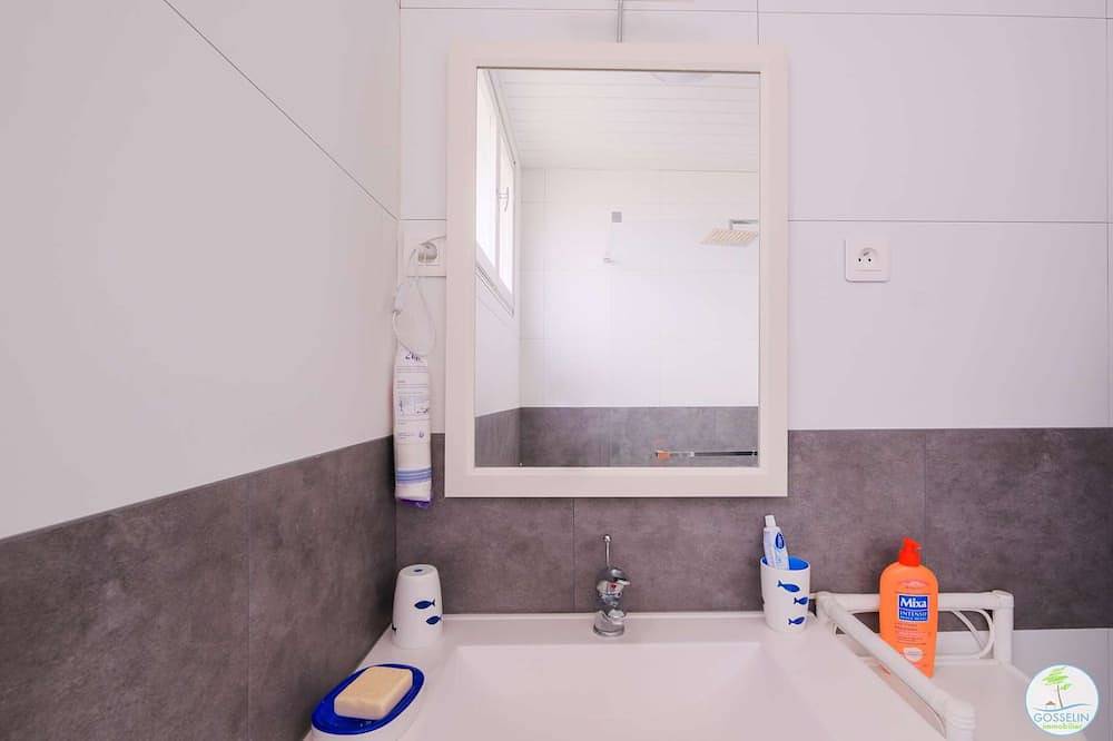 Entire apartment, Sanguinet Charmante maison avec jardin pour 6 personnes classée 1 étoile in Sanguinet, Côte d’Argent