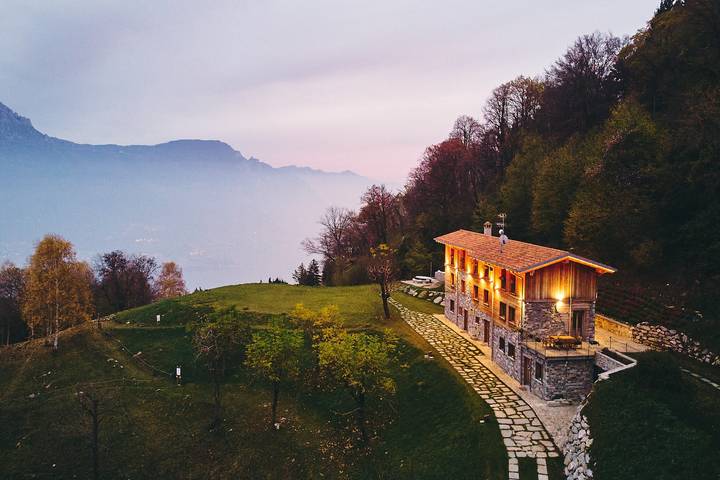 Baita per 4 persone, con Giardino e Vista lago in 