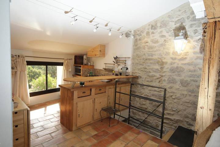 Gîte pour 6 personnes, avec sauna et vue ainsi que jardin et piscine à Saint-Paul-et-Valmalle - 4