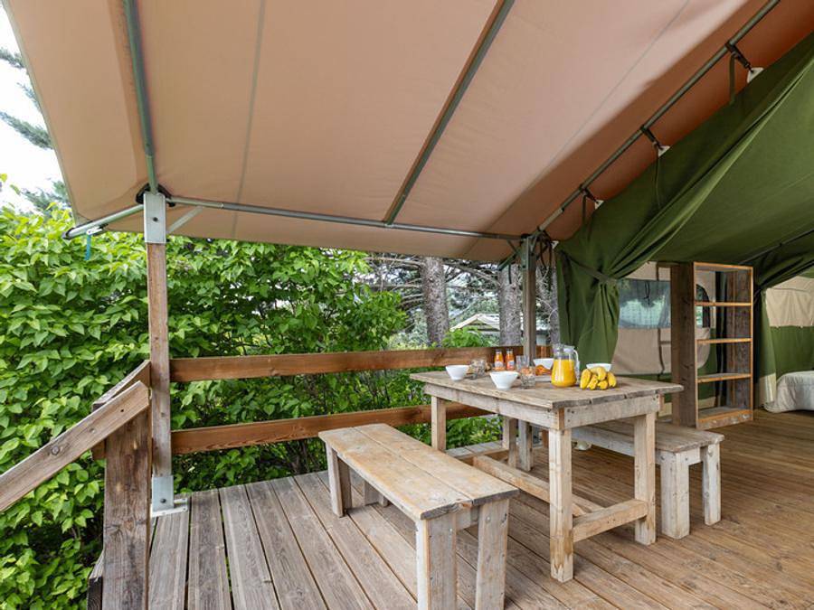 Camping des 2 Soleils - Ciela Village - Tente 4 personnes - Ciela Nature 2 chambres in Serres (Hautes-Alpes), Région de Gap