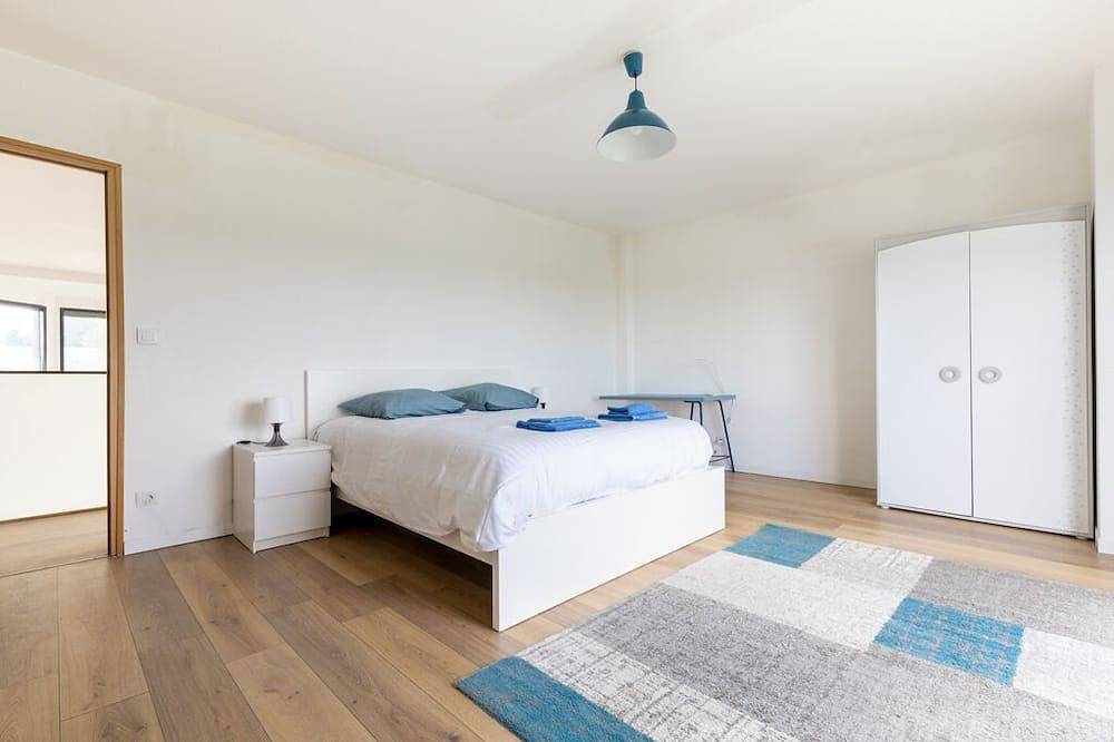 La Villa Nibelle by Idylliq - 400m² Piscine, Spa et Cinéma in Nibelle, Région de Pithiviers