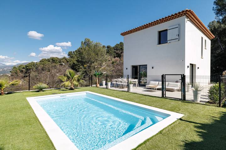Villa pour 6 personnes, avec terrasse et jardin dans les Alpes maritimes - 2