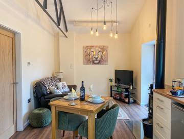 Cottage for 2 People in Staffordshire, Midlands, Photo 2