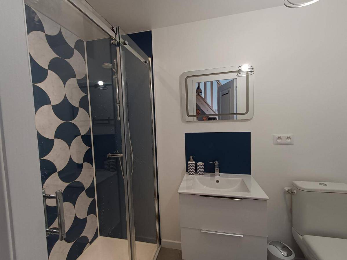 Two-Bedroom House in Dozulé, Région de Lisieux