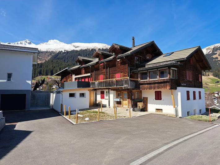 Ganze Ferienwohnung, Ferienwohnung Crestas Calzaferri, Brigels - 4.5 Zimmer Ferienwohnung für max. 6 Pers. im 1. Og in Brigels, Alpenarena