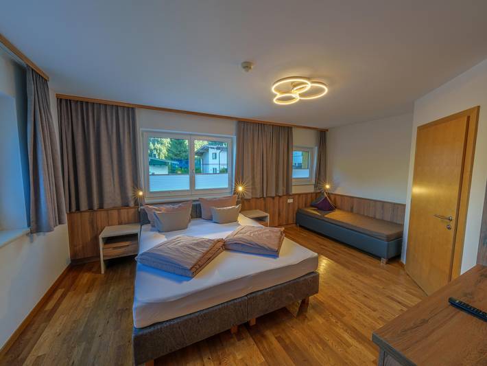 Ganze Ferienwohnung, Basislager 1.0 in Madseit, Hintertux
