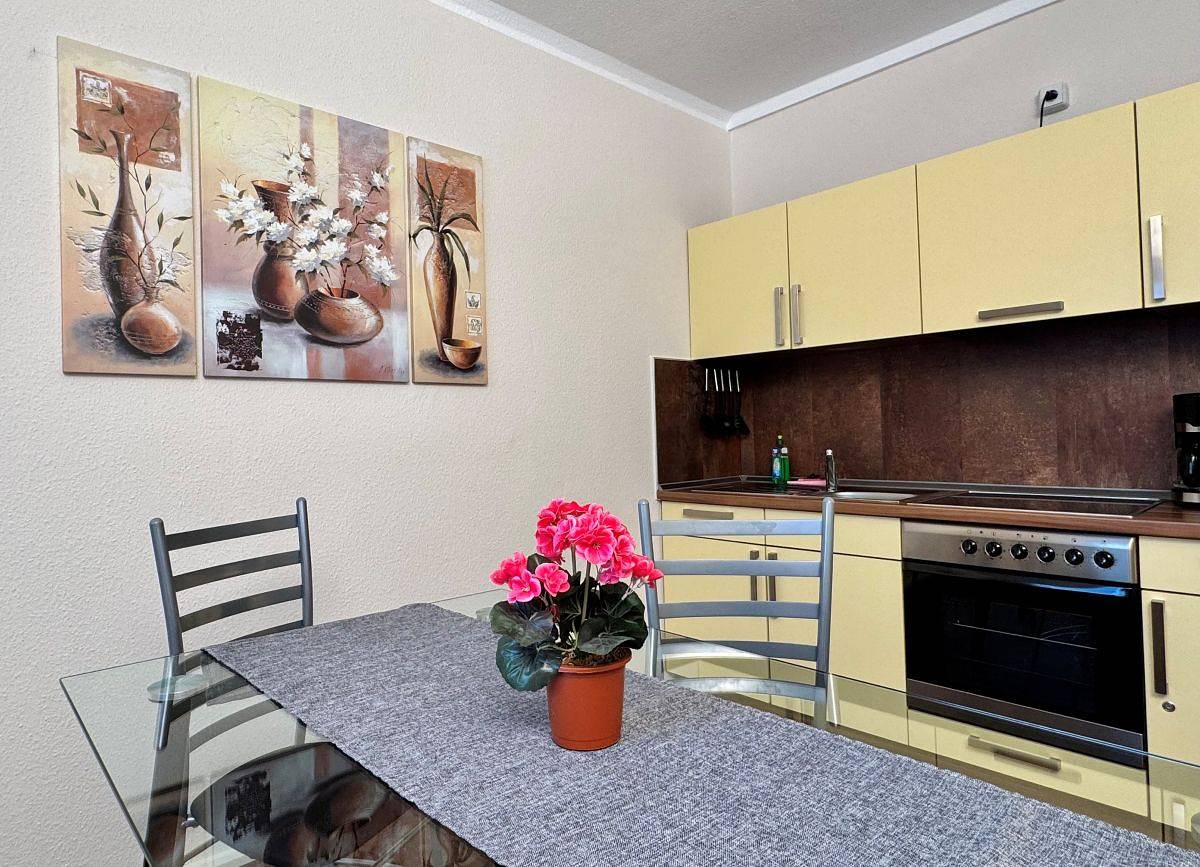 Ganze Ferienwohnung, Ferienwohnung Schlosspark der Wohnungsgenossenschaft Wag - Fewo 3 Schlosspark in Altenburg, Ostthüringen
