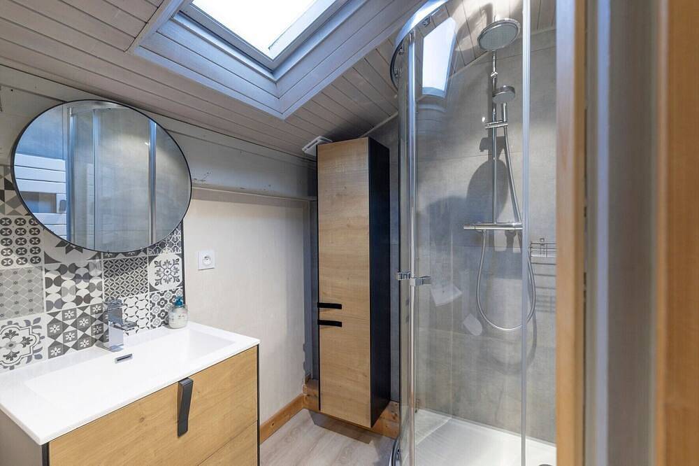 Apartamento entero, Apartamento tranquilo con vistas a la montaña en Alta Saboya in Marignier, Region Bonneville