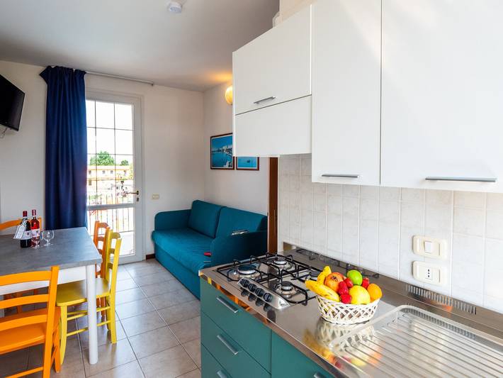 Ferienwohnung für 6 Personen, mit Balkon und Terrasse sowie Garten und Pool in Castelnuovo del Garda - 4