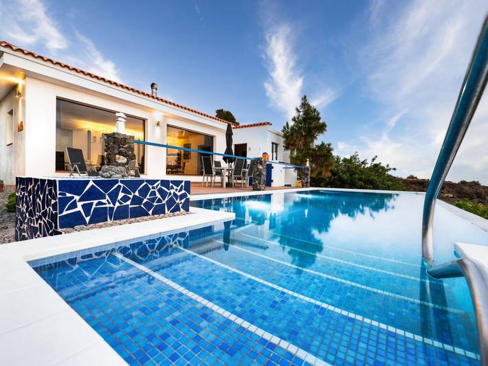 Casa rural para 4 personas, con Balcón además de Terraza y Jardín en Guía de Isora