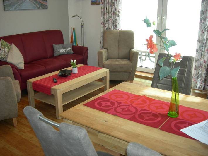 Ferienwohnung für 4 Personen, mit Balkon in Neuharlingersiel - 2