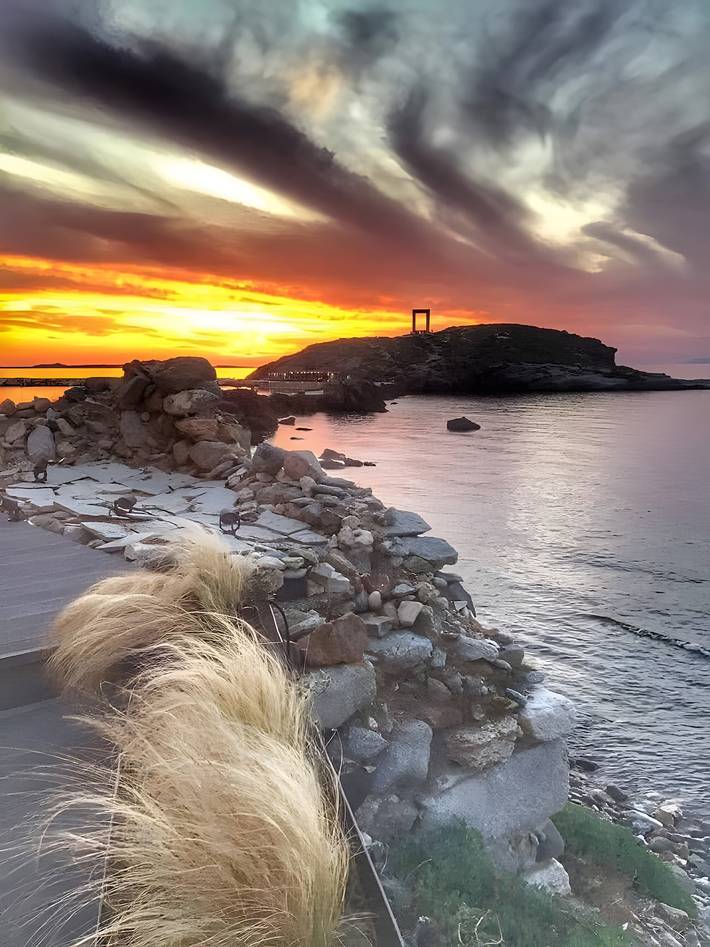 Casa vacanza per 4 persone, con balcone e giardino a Naxos