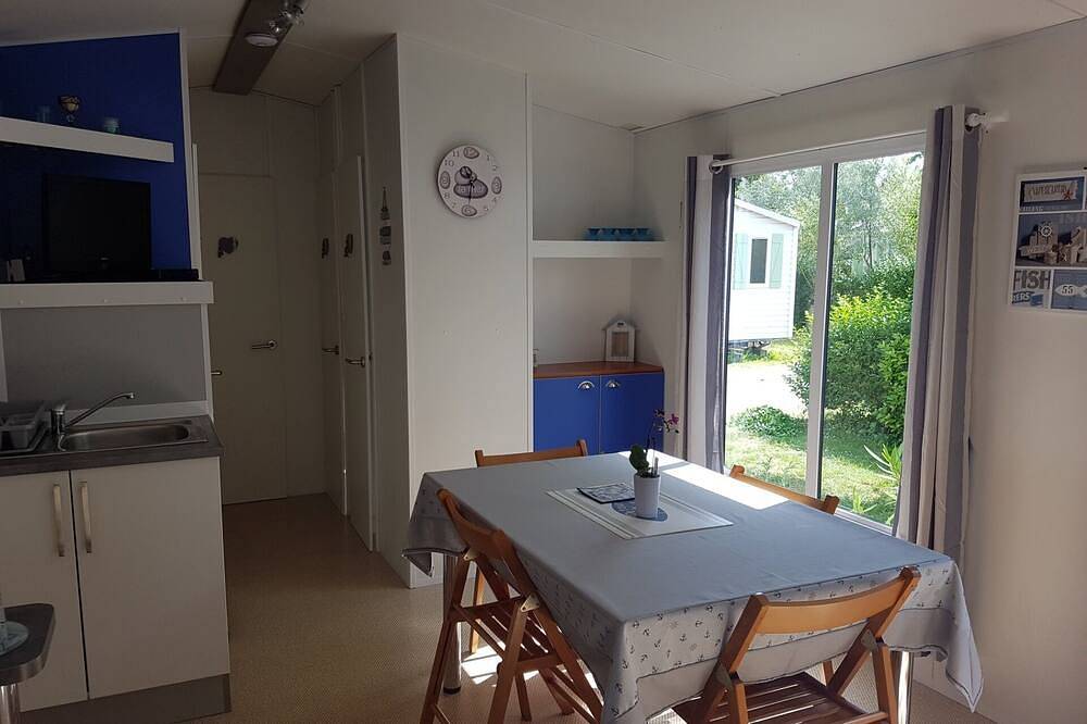 Beau Mobilhome Reagence Pres Du Bourg Et De La Plage in La Cotinière, Saint-Pierre-d'Oléron