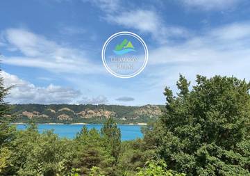 Cottage pour 8 personnes, avec vue et jardin à Les Salles-sur-Verdon