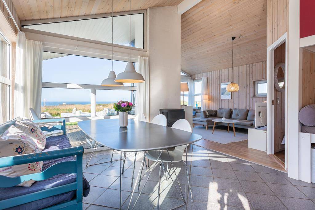 Attractive summer house in Tornby with beautiful sea view in Hirtshals, Tannisbucht