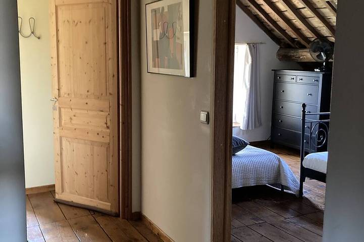 Ein Wald, Stille, ein Haus, Gebiet Vögel. in Bouillon, Neufchâteau und Umgebung