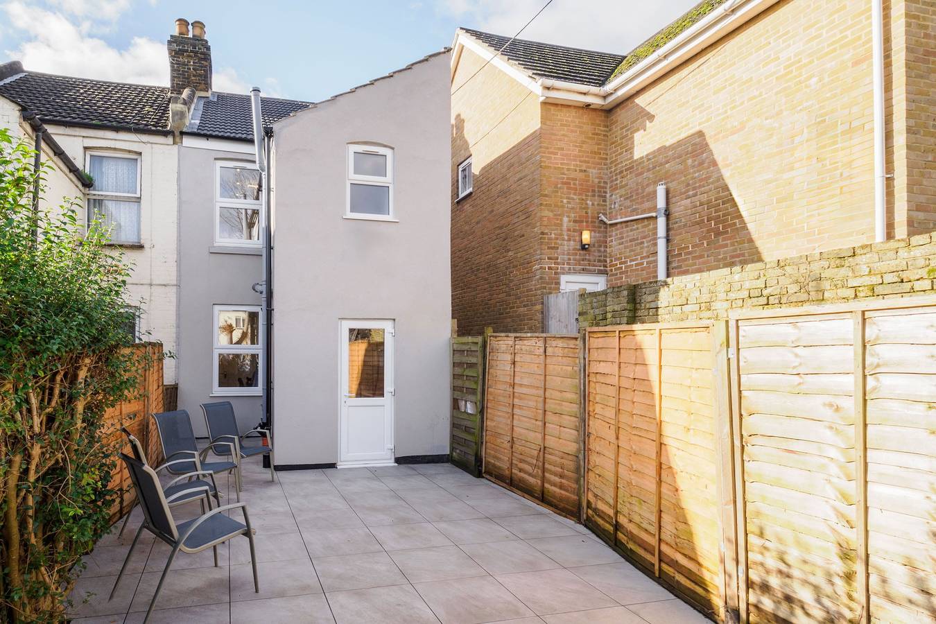 Host Stay Roach Street in Rochester, Kent Downs