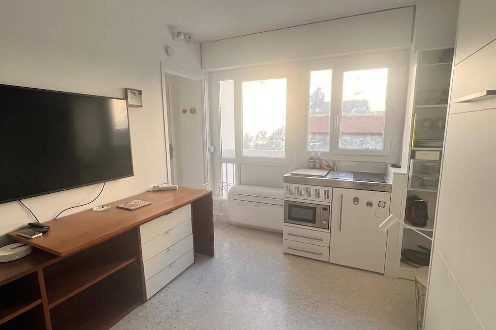 In the heights of Cassis, quiet studio with private parking and swimming pool., foto 15