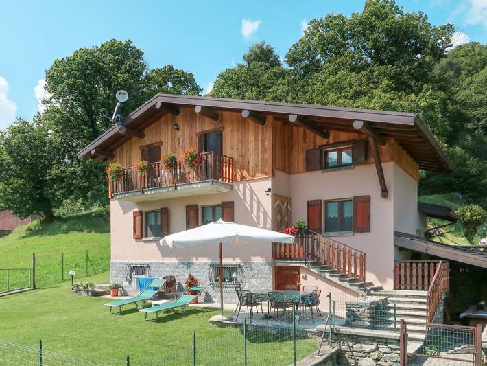 Casa vacanza per 6 persone, con panorama e terrazza nonché giardino - 1