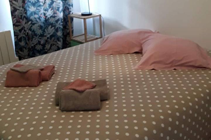 Gîte pour 4 personnes, avec piscine et balcon à Saint-Arnoult - 3