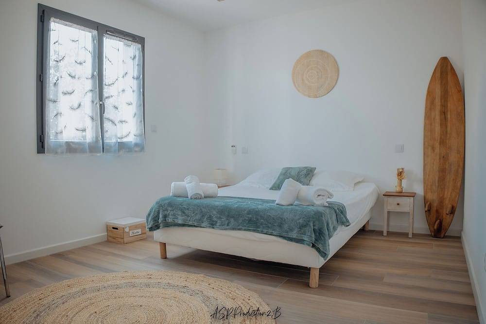 New luxury villa with top-of-the-range fittings, swimming pool & garden in Venzolasca, Región de Corte