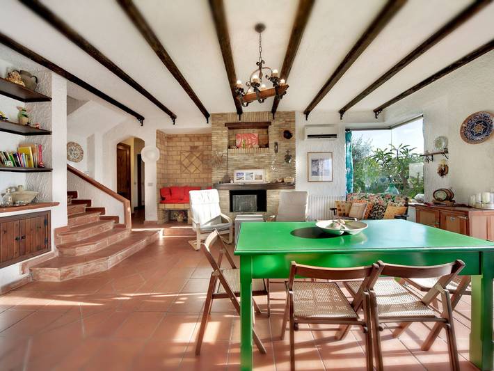 Location de vacances pour 12 personnes, avec jardin ainsi que piscine et balcon, animaux acceptés à Marina di Ragusa - 3