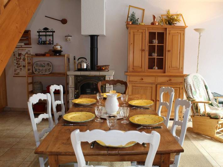 Apartamento entero, Apartamento acogedor para 6 personas con altillo y garaje en Vars in Vars, Briançon region