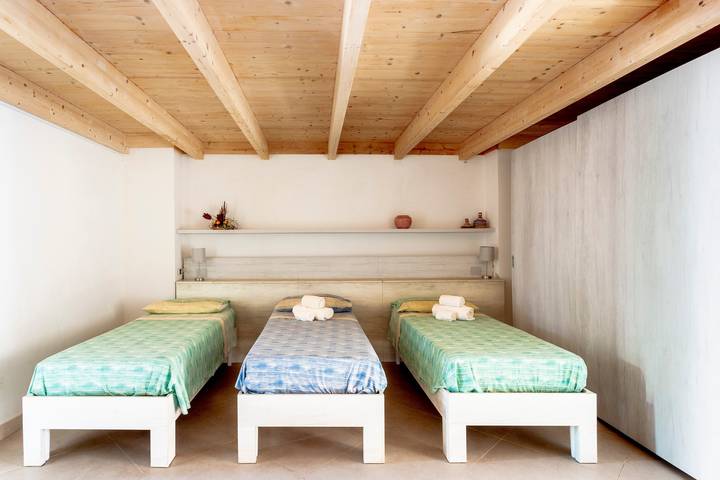 Appartement entier, Appartement 'Corte Nonna Mmela' avec terrasse privée, Wi-Fi et climatisation in Melendugno, Province de Lecce