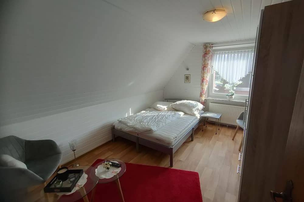 Ganze Wohnung, Schöne Obergeschoss-Ferienwohnung in Loppersum (Hinte), Hinte