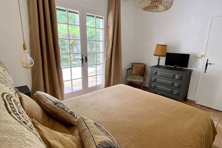 Location de vacances pour 9 personnes, avec jardin dans Plage des Estagnots - 2