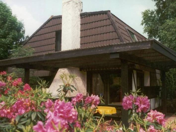 Ferienhaus für 4 Personen, mit Terrasse in Burhave