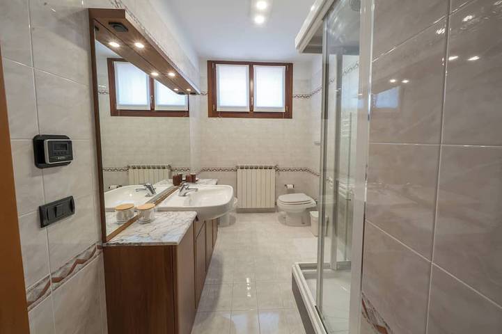 Ganze Wohnung, Gemütliches Studio mit Garten, free Parkplatz–10' vom Flughafen, 20' vom Venedig in Venedig, Lagune von Venedig