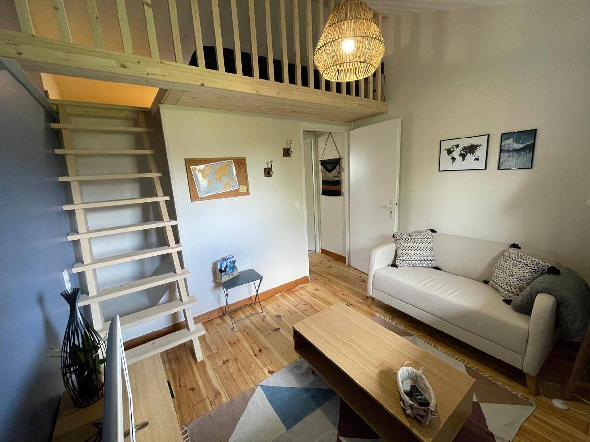 Appartement entier, Studio cosy en pleine campagne in Messimy-sur-Saône, Ain