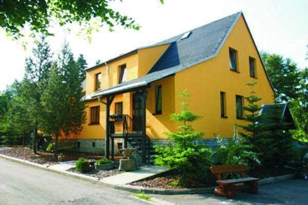 Ferienhaus für 8 Personen, mit Sauna und Garten sowie Whirlpool in Sehmatal - 2