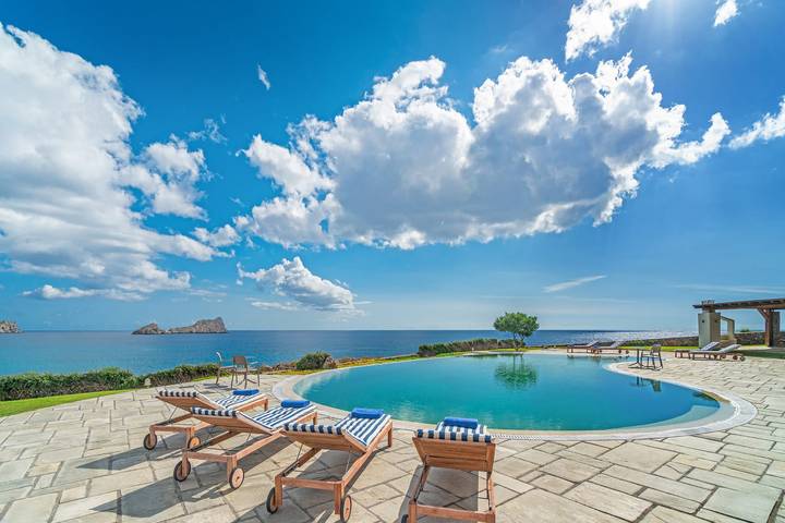Ferienhaus für 10 Personen, mit Meerblick und Terrasse sowie Garten und Pool in Sitia Gemeinde