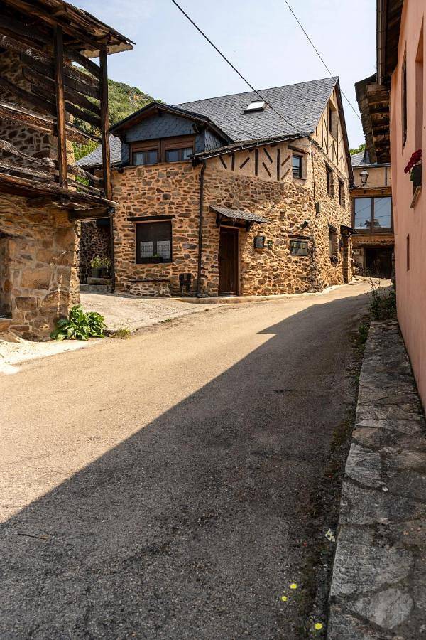 Apartamento entero, Casa de turismo rural Sardom2 in Bembibre, Cordillera Cantábrica