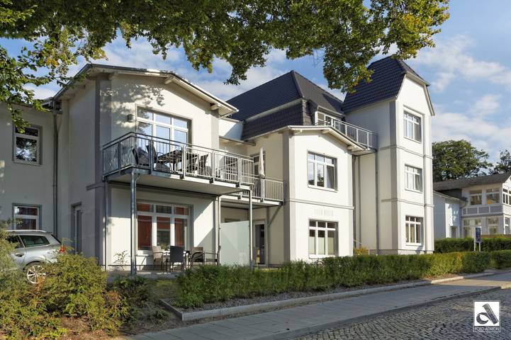 Entire apartment, Apartment "Villa Marin 1" close to the Beach with Shared Pool & Wi-Fi in Zinnowitz, Usedomer Norden