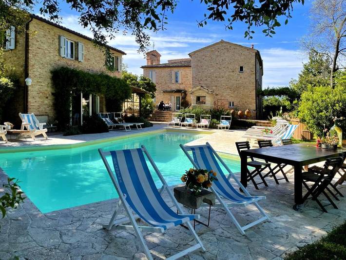 Appartamento per 2 persone, con Terrazza e Idromassaggio nonché Giardino e Piscina a Gradara