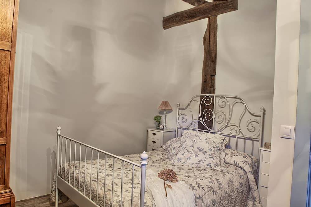 Apartamento entero, Apartamento Rural - La curva de María situado en el Parque Natural Reserva Saja in Renedo de Cabuérniga, Cabuérniga