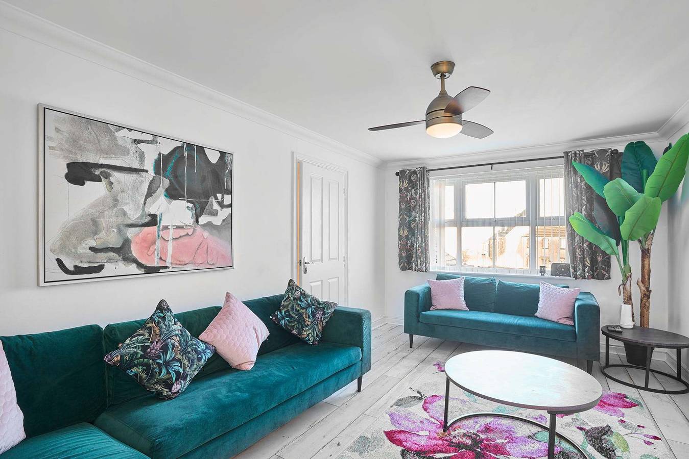 Host & Stay | Cherry Blossom House in Cornouailles